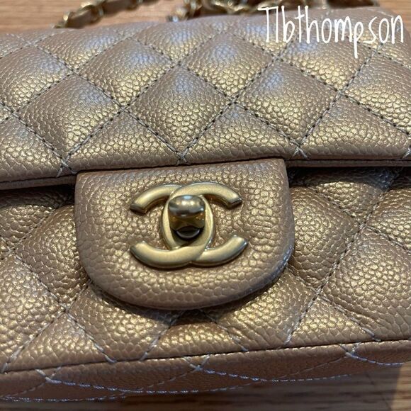 Chanel square mini gold caviar leather & GHW - Picture 5 of 14